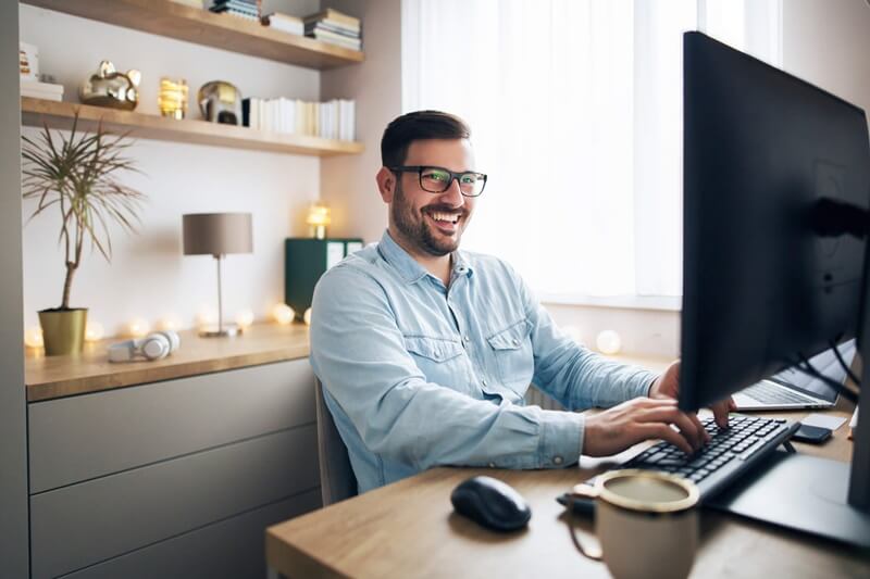 Imagem de capa do post Desenvolvimento de Software em Tempos de Home Office: Dicas para um melhor gerenciamento